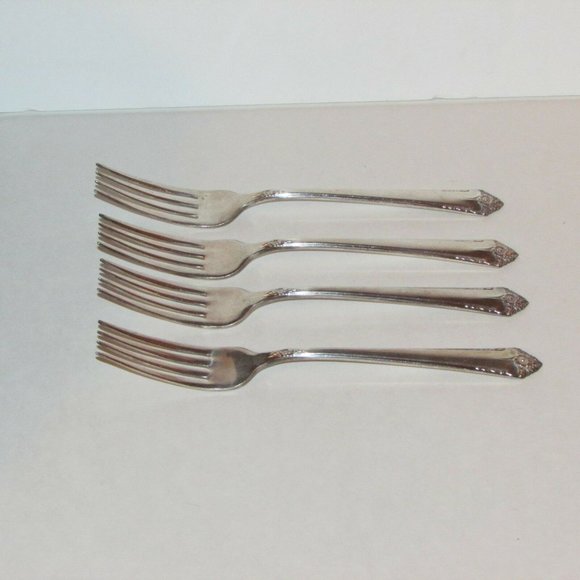 4 Vintage Dinner Forks STARLIGHT SILVERPLATE 1950 - Picture 2 of 5
